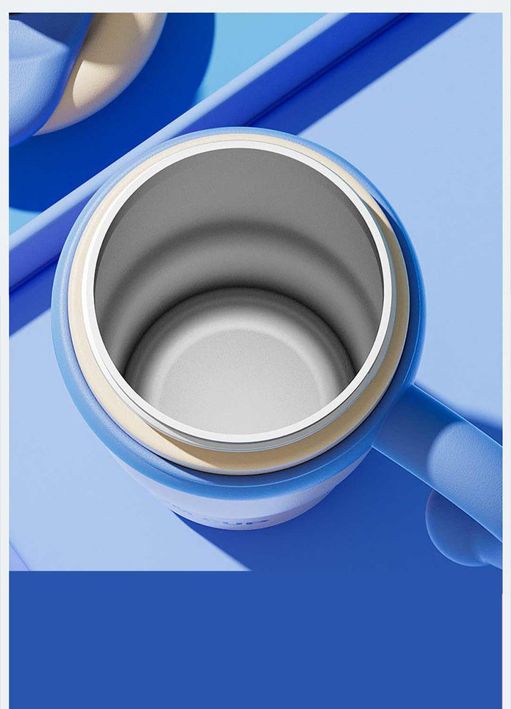 MyLaEvo ceramic-lined bottle interior in close-up with blue background